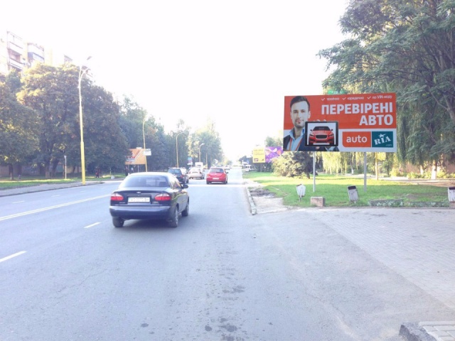 Щит 6x3, м.Ужгород, вул. Минайська – Галана (8 березня) Щит 6x3, м.Ужгород, вул. Минайська – Галана (8 березня)