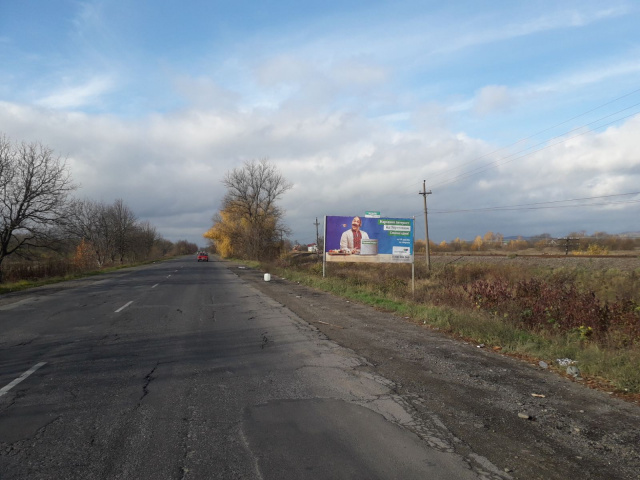Щит 6x3,  м.Тячів, в'їзд в місто в сторону м.Ужгород, Мукачево, Хуст