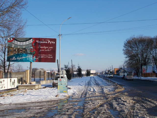 Щит 6x3,  м. Тячів вул. Армійська, біля стадіону, ресторани, АЗС, аквапарк в сторону м. Рахів