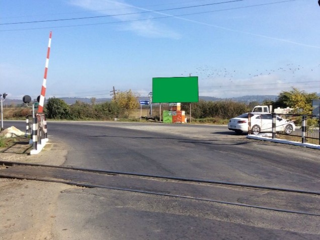 Щит 6x3,  Хустський район, поворот на с. Бороняво, переїзд, в сторону м. Ужгород траса  Івано-Франківськ-Ужгород.