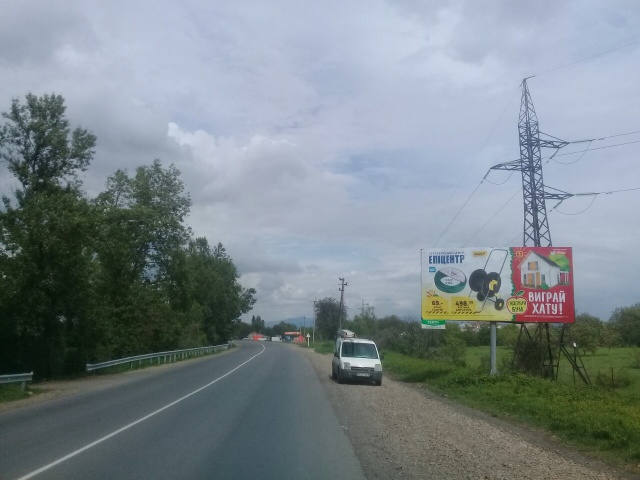 Щит 6x3,  м.Хуст обїзна дорога, в сторону м.Тячів,м.Міжгіря, трасса Мукачево- Рогатин