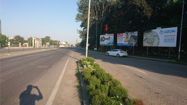 Щит 6x3,  м. Тячів вул.Червоноармійська, вїзд 100м.стадіон, ресторани, аква парк, азс в сторону м. Рахів
