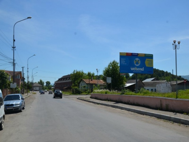 Щит 6x3,  м. Хуст, вул. Івана -Франка, автоснанція, в сторону м. Рахів