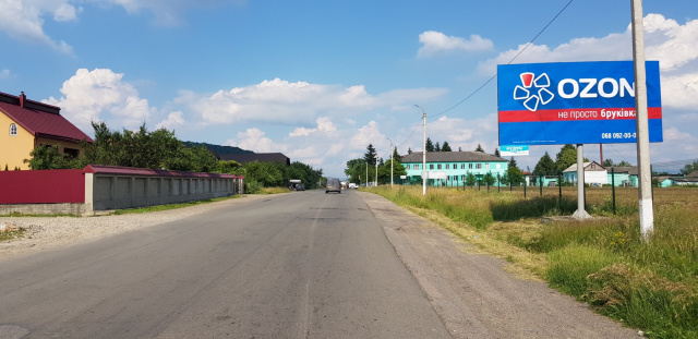 Щит 6x3,  с.Грушово,вул.Головна, біля стадіону, фітнес центр,  в сторону м.Рахів
