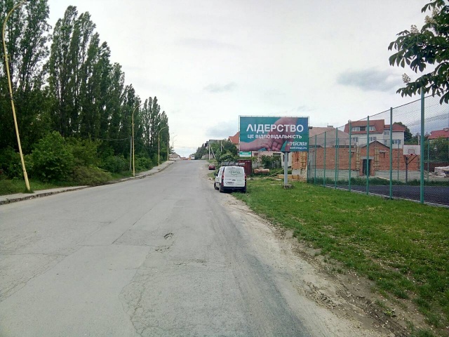 Щит 6x3,  м. Ужгород вул.Університецька, 18, біля Гуртожитку в сторону лікарні