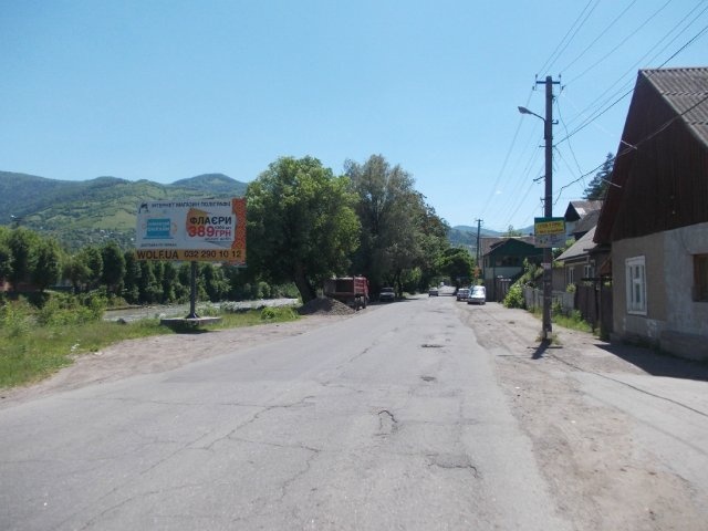 Щит 6x3,  Рахів вул.Головна, в'їзд в центр міста в сторону м.Ужгород